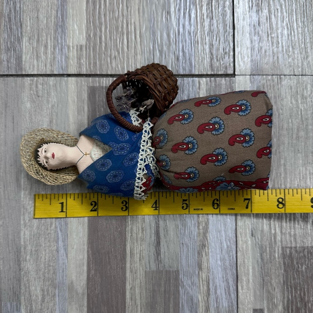 Vintage 1980’s American Heirloom Sachet/Pin Cushion Doll - Picture 9 of 9